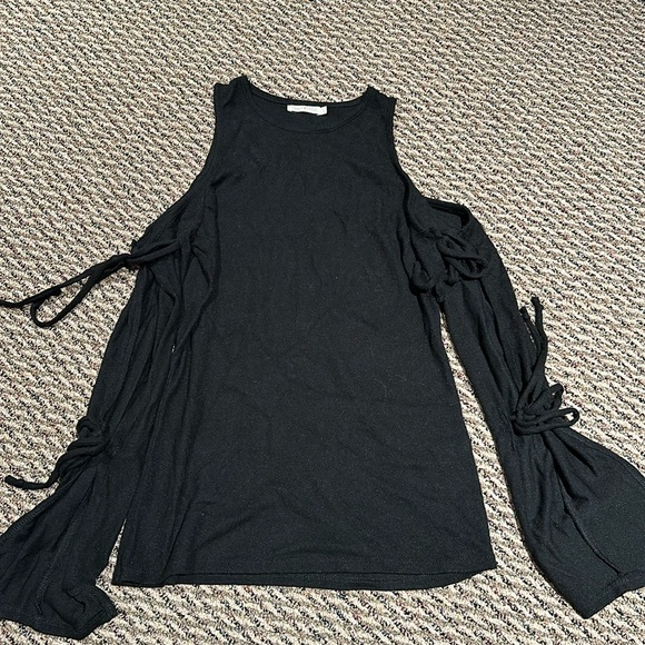 Black Long Sleeve with sleeve Cutouts - Picture 3 of 4